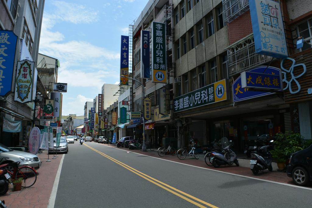 微旅時尚旅店 Hotel Douliu Exterior photo